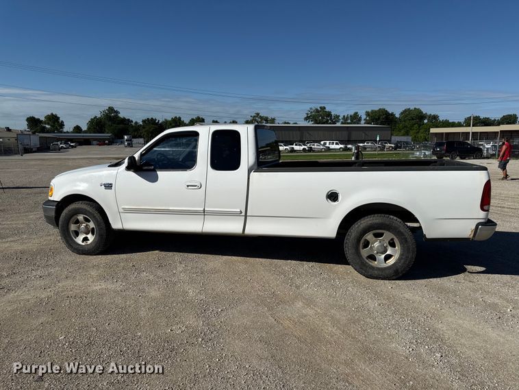 image for item EN0434 2001 Ford F150 Ext. Cab pickup truck