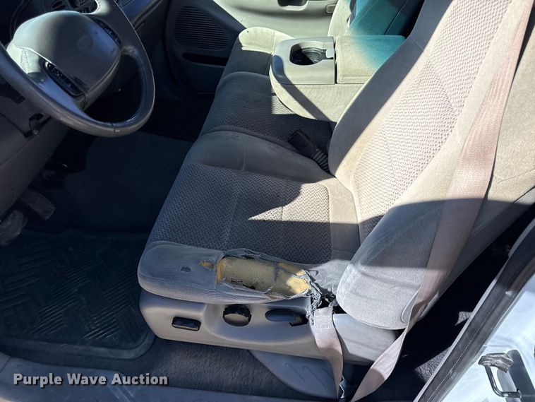 image for item EN0434 2001 Ford F150 Ext. Cab pickup truck