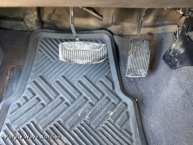 image for item EN0434 2001 Ford F150 Ext. Cab pickup truck