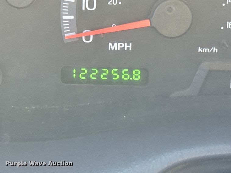 image for item EN0434 2001 Ford F150 Ext. Cab pickup truck
