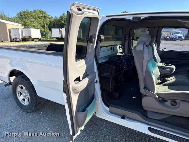image for item EN0434 2001 Ford F150 Ext. Cab pickup truck