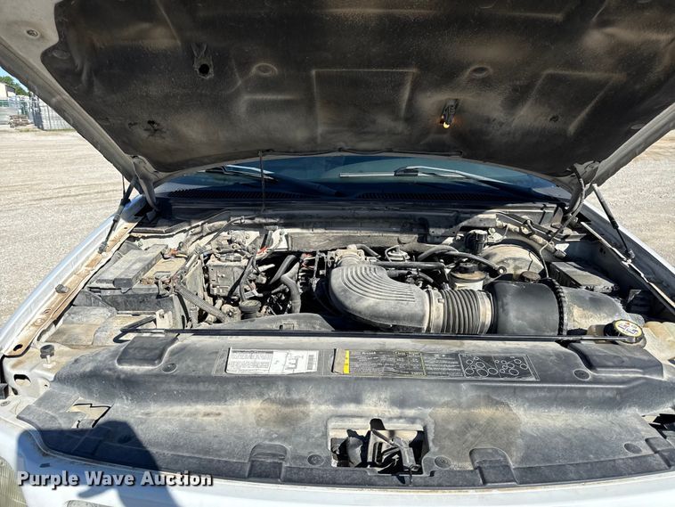 image for item EN0434 2001 Ford F150 Ext. Cab pickup truck