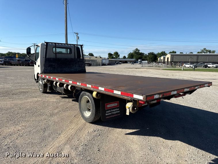 image for item EN0435 2017 Hino 195 dump flatbed truck