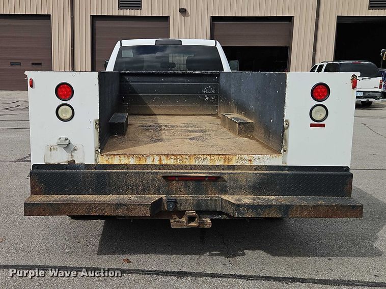 image for item EO7067 2011 Dodge Ram 3500 Crew Cab utility bed pickup truck