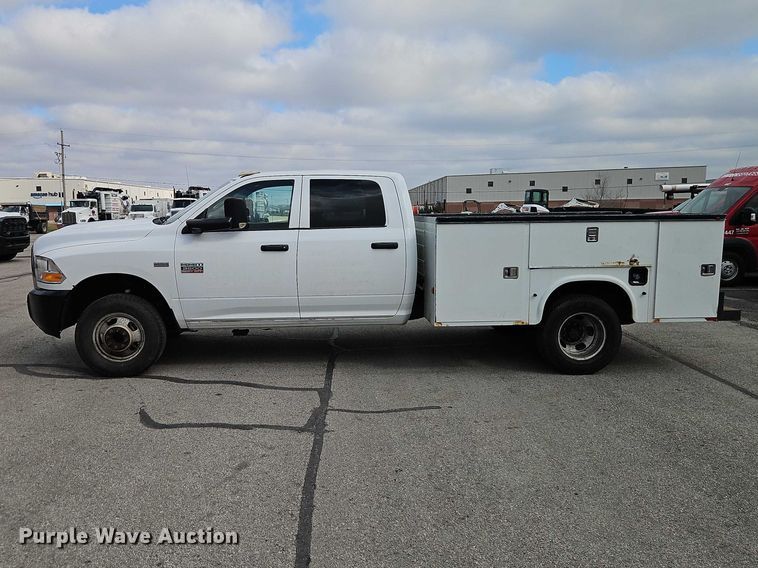 image for item EO7067 2011 Dodge Ram 3500 Crew Cab utility bed pickup truck