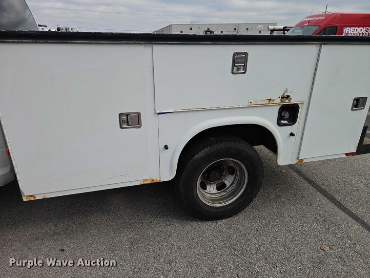image for item EO7067 2011 Dodge Ram 3500 Crew Cab utility bed pickup truck