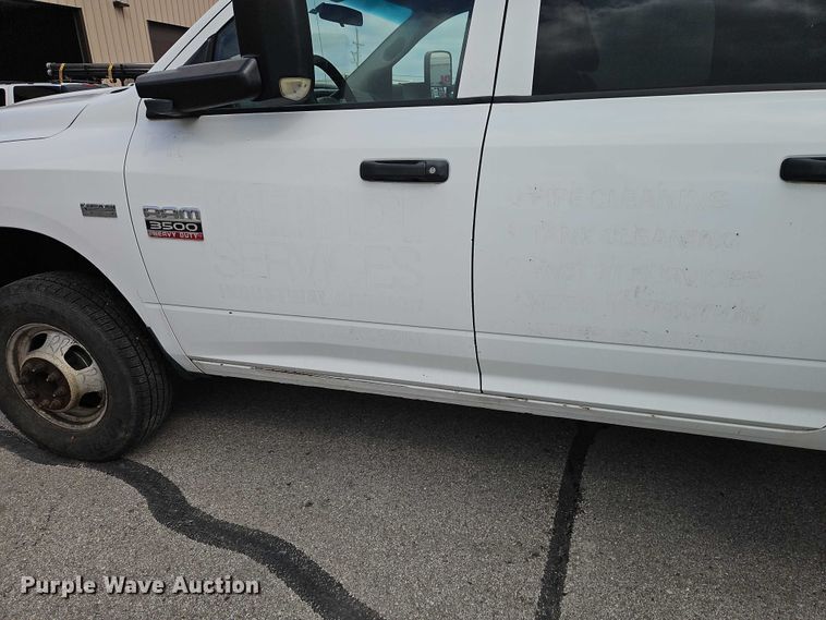 image for item EO7067 2011 Dodge Ram 3500 Crew Cab utility bed pickup truck