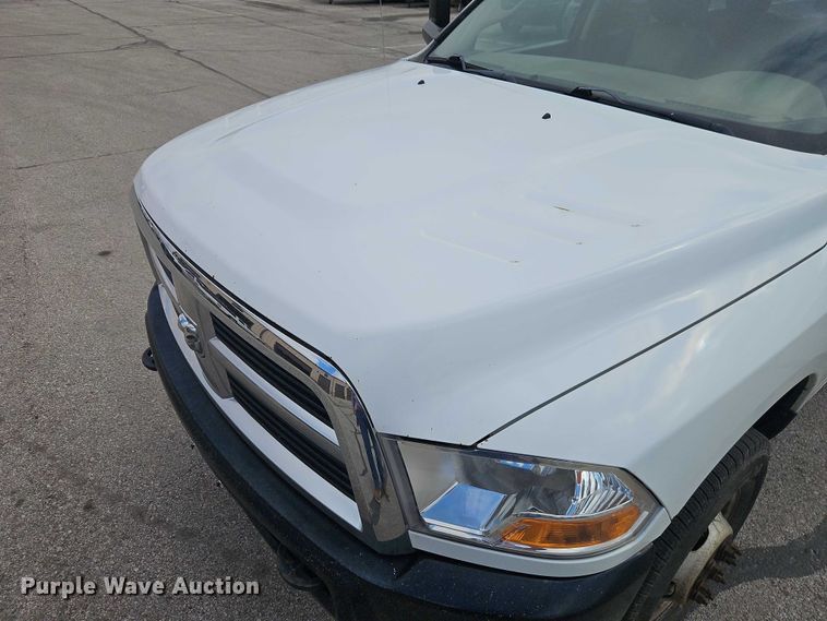 image for item EO7067 2011 Dodge Ram 3500 Crew Cab utility bed pickup truck