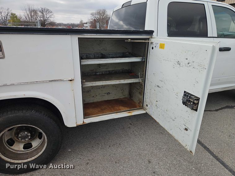 image for item EO7067 2011 Dodge Ram 3500 Crew Cab utility bed pickup truck