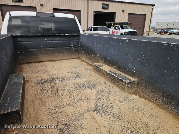 image for item EO7067 2011 Dodge Ram 3500 Crew Cab utility bed pickup truck