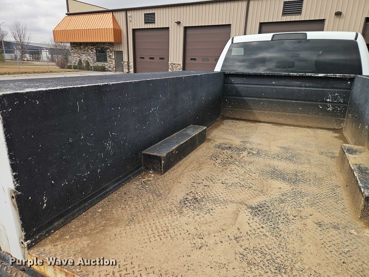 image for item EO7067 2011 Dodge Ram 3500 Crew Cab utility bed pickup truck