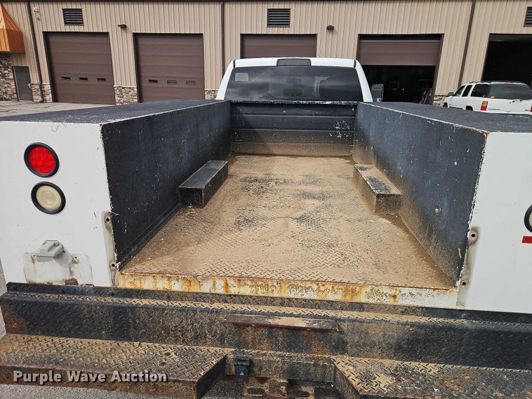 image for item EO7067 2011 Dodge Ram 3500 Crew Cab utility bed pickup truck