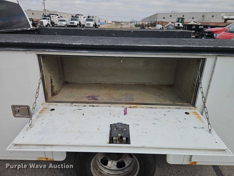image for item EO7067 2011 Dodge Ram 3500 Crew Cab utility bed pickup truck