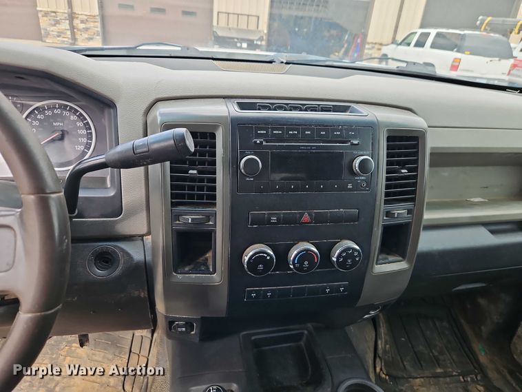 image for item EO7067 2011 Dodge Ram 3500 Crew Cab utility bed pickup truck