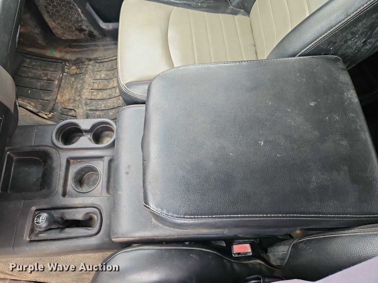 image for item EO7067 2011 Dodge Ram 3500 Crew Cab utility bed pickup truck