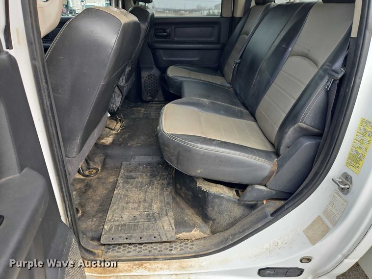 image for item EO7067 2011 Dodge Ram 3500 Crew Cab utility bed pickup truck