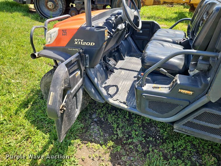 image for item EO7443 2014 Kubota X1120D utility vehicle