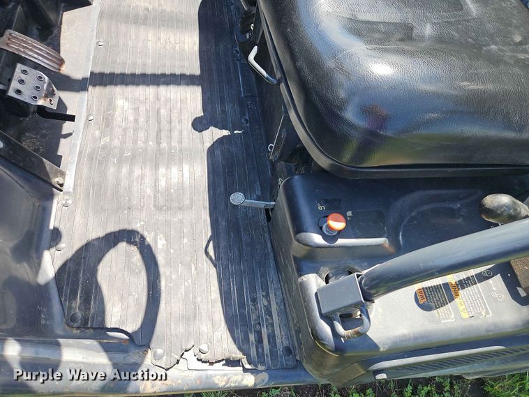 image for item EO7443 2014 Kubota X1120D utility vehicle