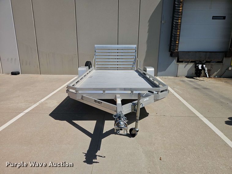 image for item EO8519 2023 Aluma Aluma utility trailer