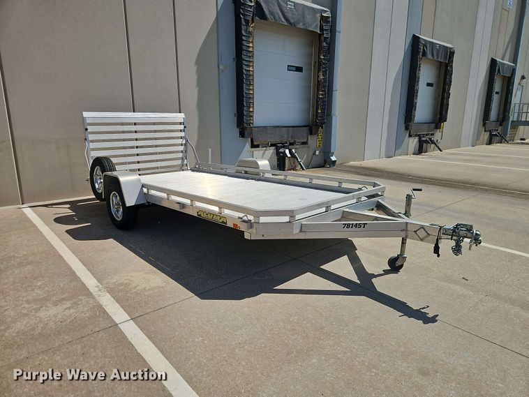 image for item EO8519 2023 Aluma Aluma utility trailer