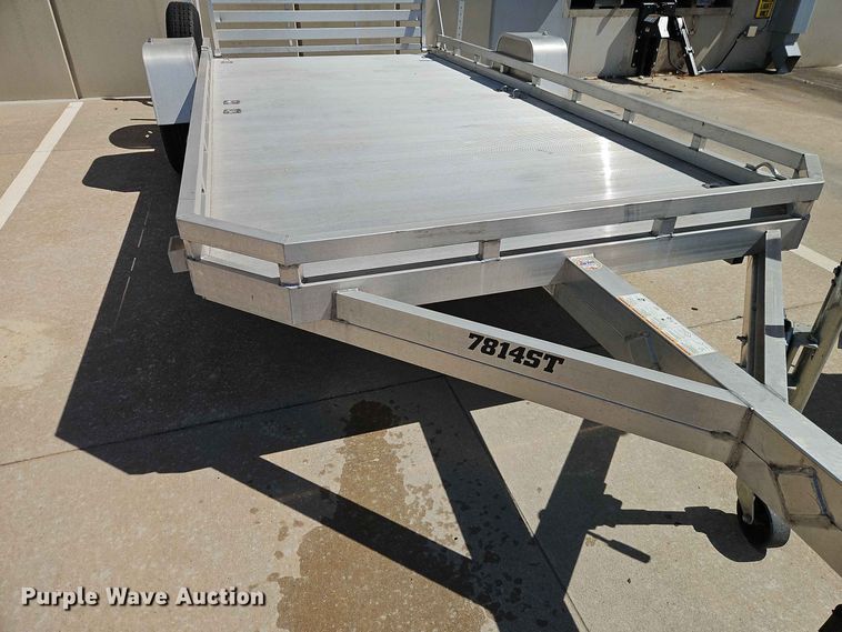 image for item EO8519 2023 Aluma Aluma utility trailer