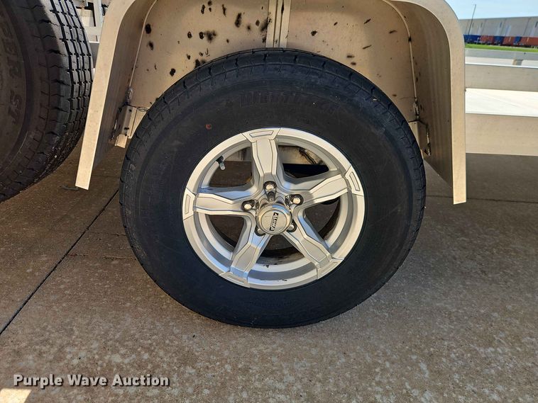 image for item EO8519 2023 Aluma Aluma utility trailer
