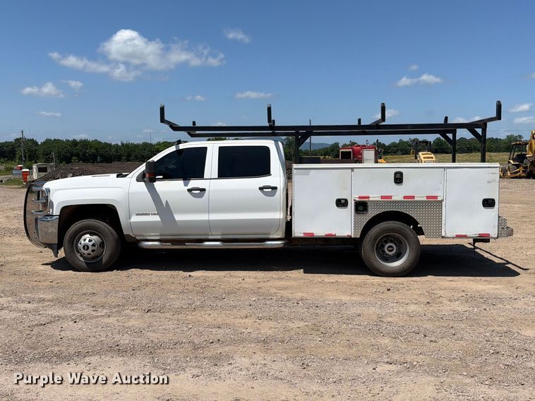 image for item EQ8003 2016 Chevrolet Silverado 3500HD Crew Cab utility bed pickup truck