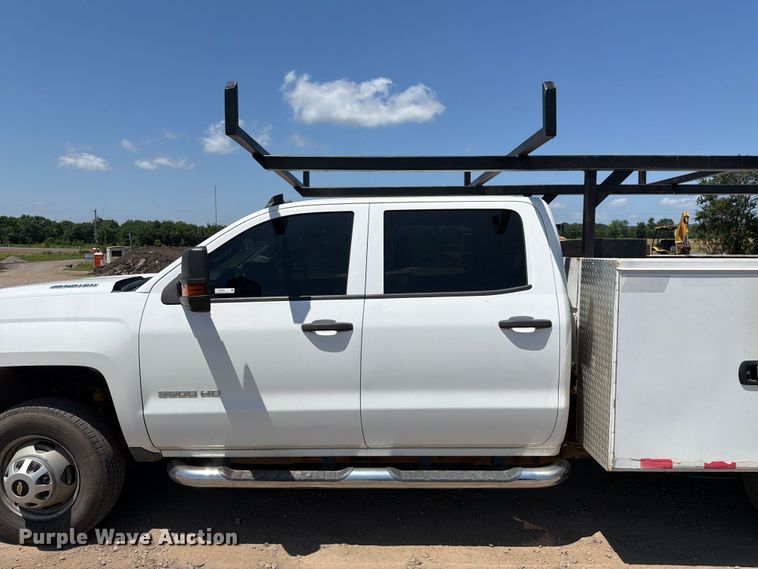 image for item EQ8003 2016 Chevrolet Silverado 3500HD Crew Cab utility bed pickup truck