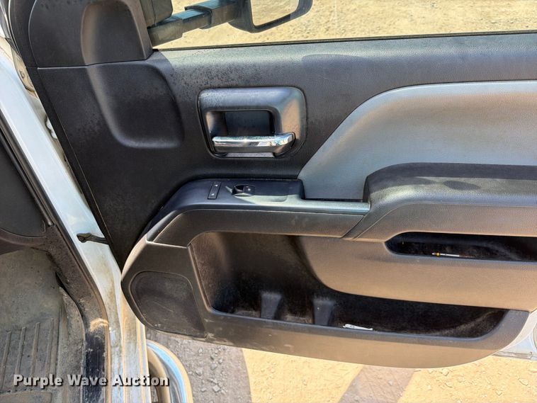 image for item EQ8003 2016 Chevrolet Silverado 3500HD Crew Cab utility bed pickup truck