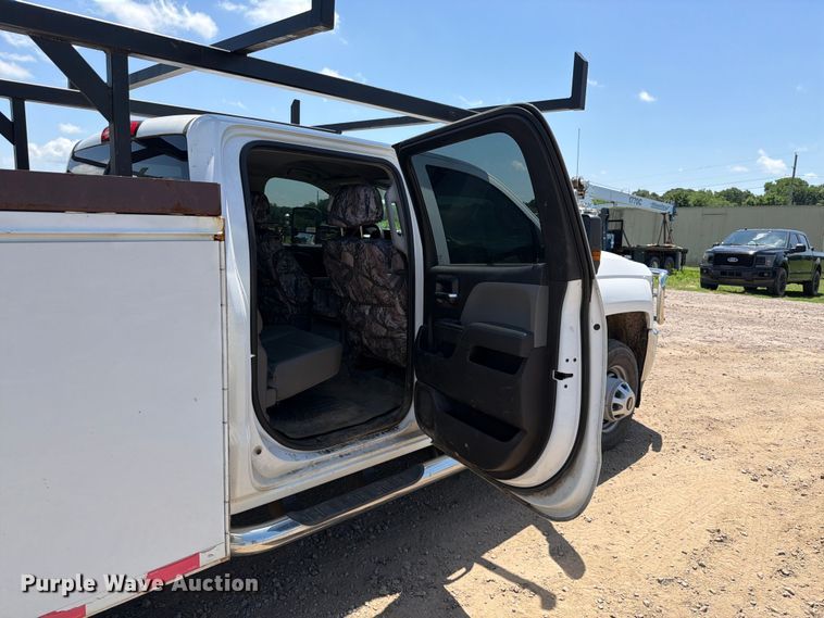 image for item EQ8003 2016 Chevrolet Silverado 3500HD Crew Cab utility bed pickup truck