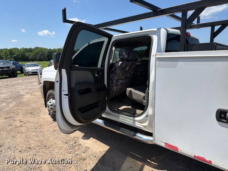 image for item EQ8003 2016 Chevrolet Silverado 3500HD Crew Cab utility bed pickup truck