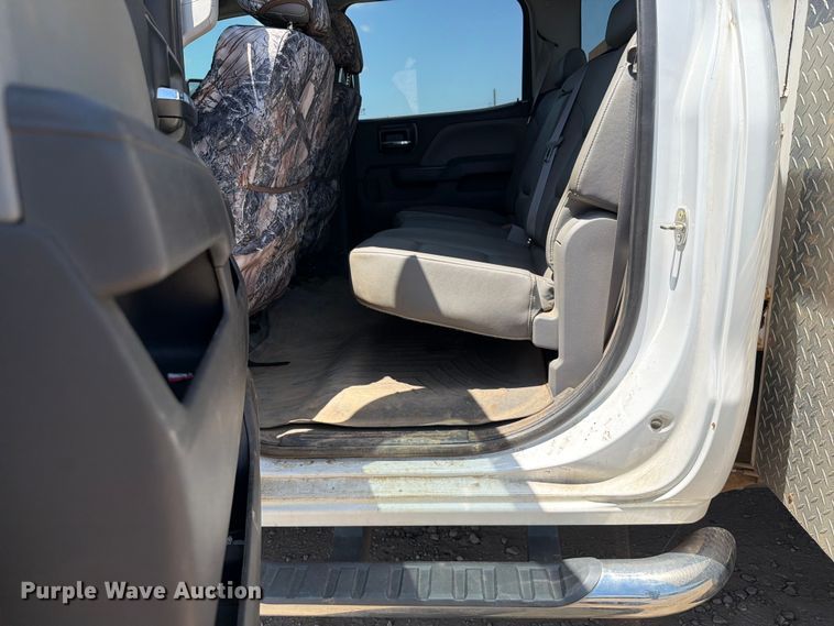 image for item EQ8003 2016 Chevrolet Silverado 3500HD Crew Cab utility bed pickup truck