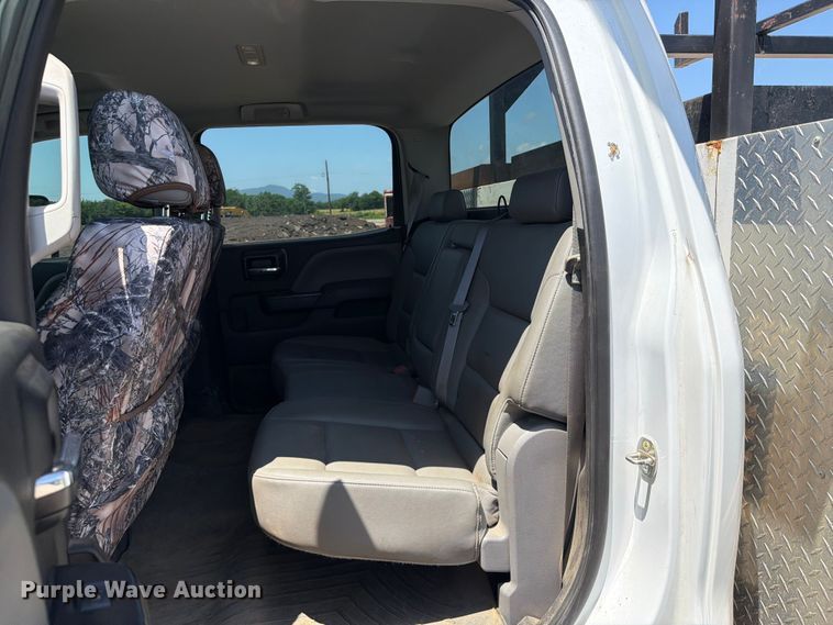 image for item EQ8003 2016 Chevrolet Silverado 3500HD Crew Cab utility bed pickup truck