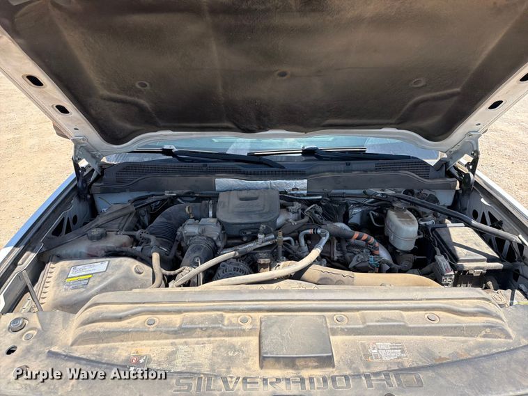 image for item EQ8003 2016 Chevrolet Silverado 3500HD Crew Cab utility bed pickup truck