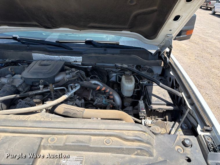 image for item EQ8003 2016 Chevrolet Silverado 3500HD Crew Cab utility bed pickup truck