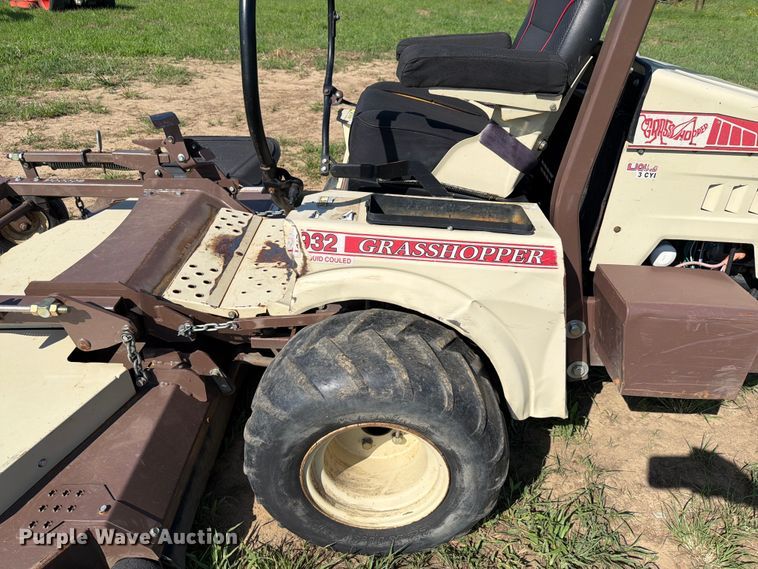 image for item EQ8004 Grasshopper 932 ZTR lawn mower