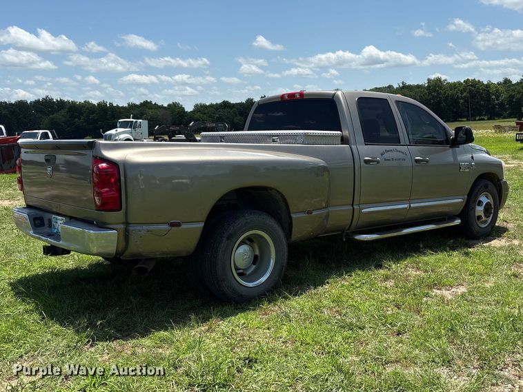 image for item EQ8010 2008 Dodge Ram 3500 Crew Cab pickup truck