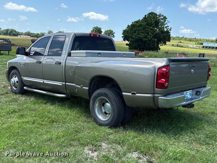 image for item EQ8010 2008 Dodge Ram 3500 Crew Cab pickup truck