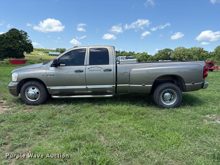 image for item EQ8010 2008 Dodge Ram 3500 Crew Cab pickup truck