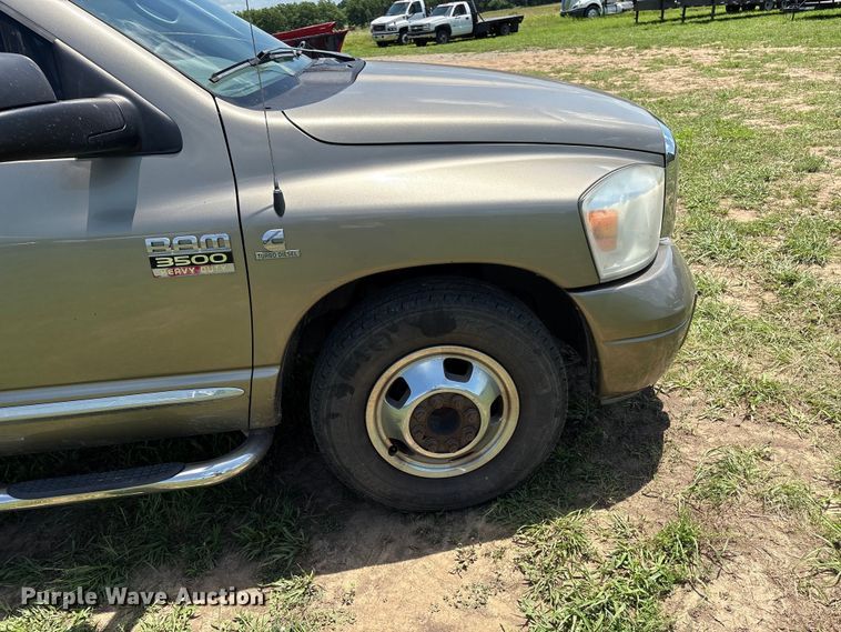 image for item EQ8010 2008 Dodge Ram 3500 Crew Cab pickup truck