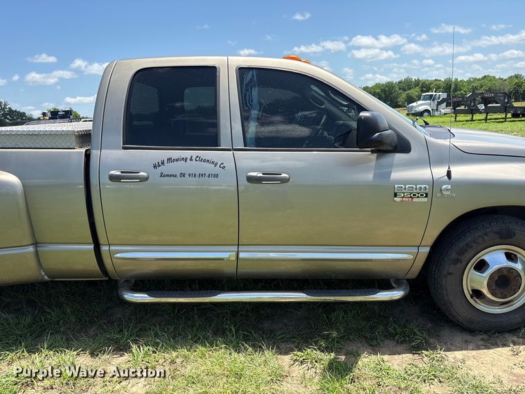 image for item EQ8010 2008 Dodge Ram 3500 Crew Cab pickup truck