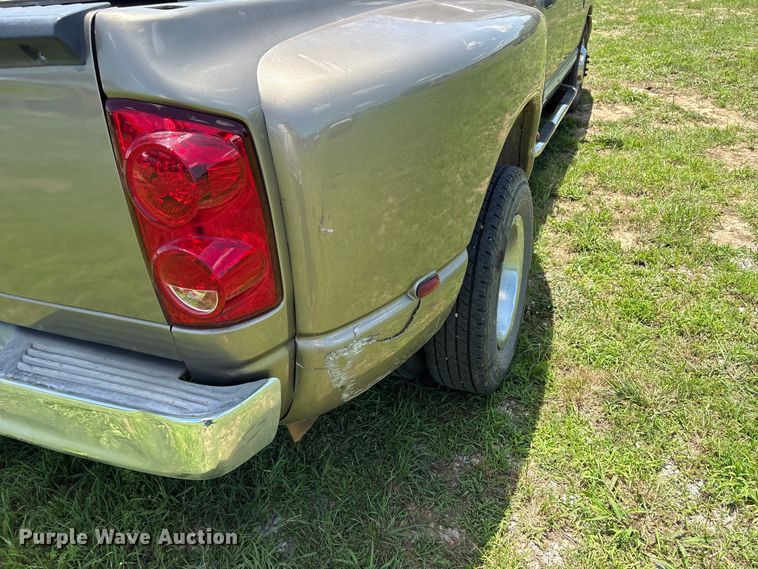 image for item EQ8010 2008 Dodge Ram 3500 Crew Cab pickup truck