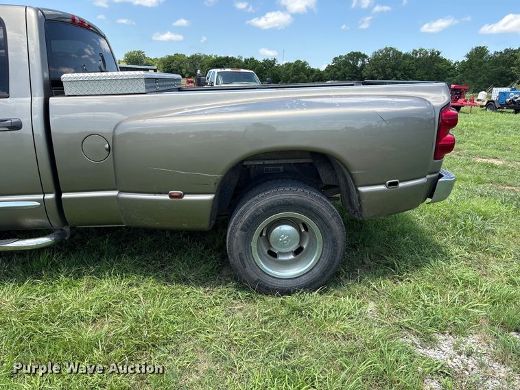 image for item EQ8010 2008 Dodge Ram 3500 Crew Cab pickup truck