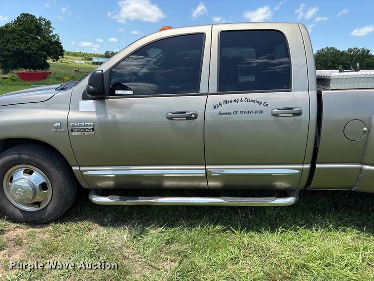 image for item EQ8010 2008 Dodge Ram 3500 Crew Cab pickup truck