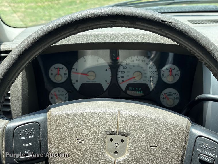 image for item EQ8010 2008 Dodge Ram 3500 Crew Cab pickup truck