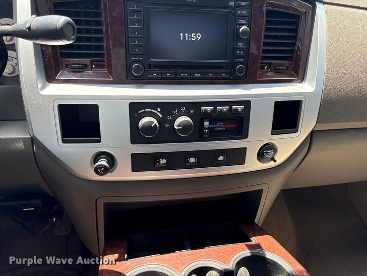 image for item EQ8010 2008 Dodge Ram 3500 Crew Cab pickup truck