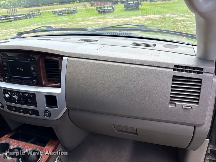 image for item EQ8010 2008 Dodge Ram 3500 Crew Cab pickup truck