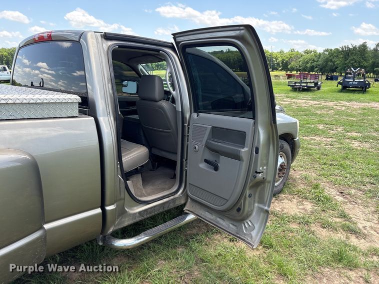 image for item EQ8010 2008 Dodge Ram 3500 Crew Cab pickup truck