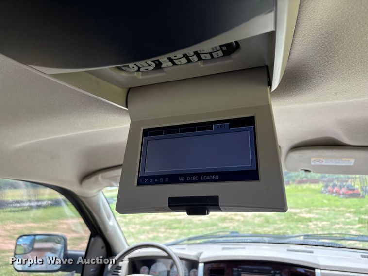 image for item EQ8010 2008 Dodge Ram 3500 Crew Cab pickup truck