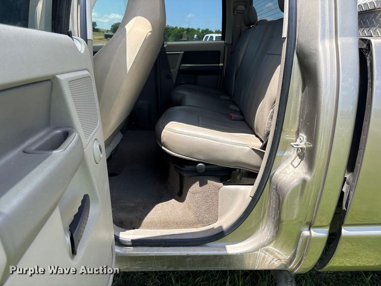 image for item EQ8010 2008 Dodge Ram 3500 Crew Cab pickup truck